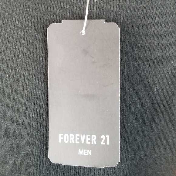 🌻Major Black Graphic Tee F21 NWT Forever 21 - Picture 3 of 4